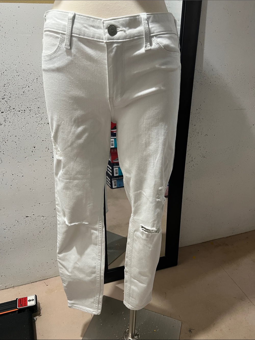 Hollister White Jeans with Navy Label